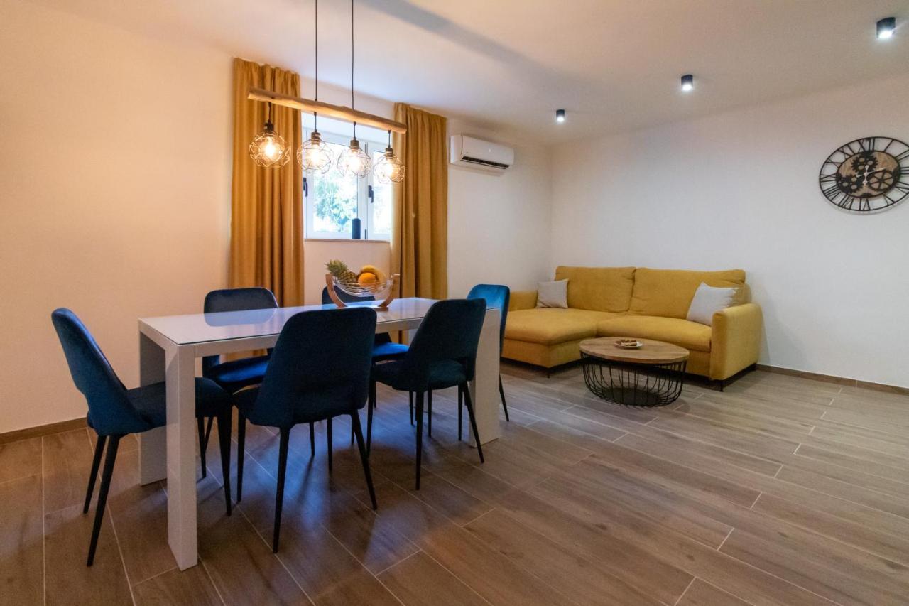 Lily Center Apartmán *
